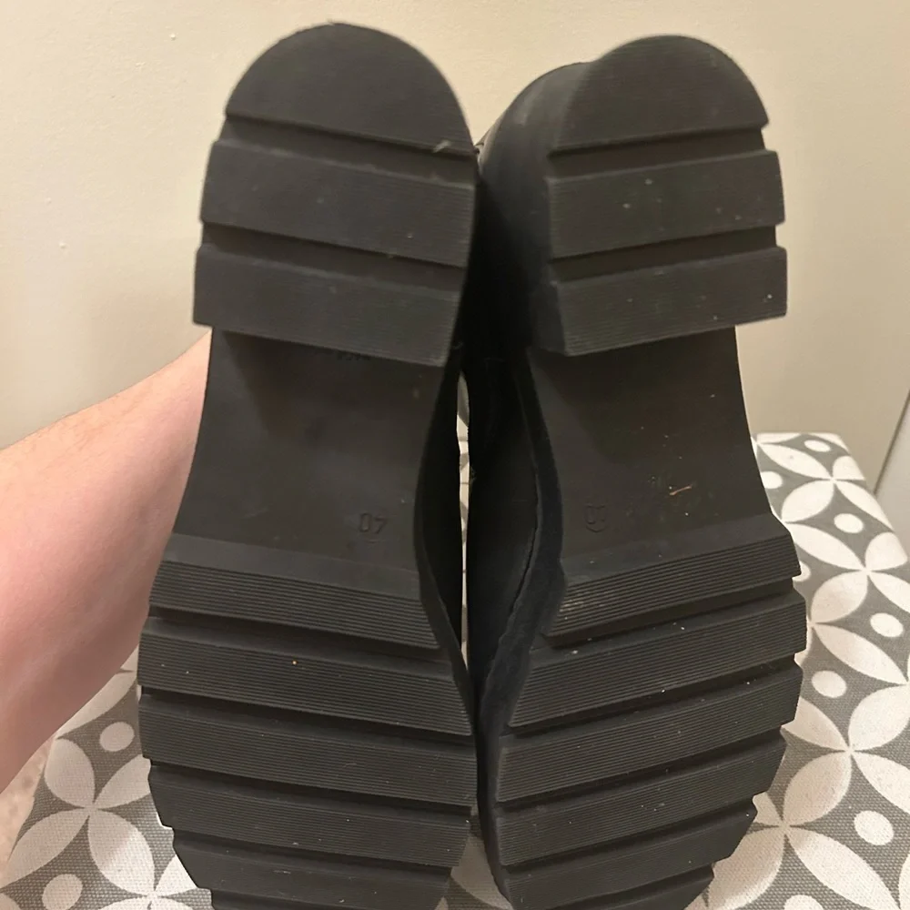 👍🏻 EUC. Women's Black  Ankle Boots - Picture 6 of 12